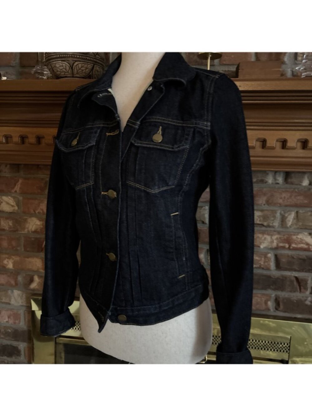 Gap 1969 Dark Denim Trucker Jacket Size Small Fitted See Measurements - Picture 2 of 7